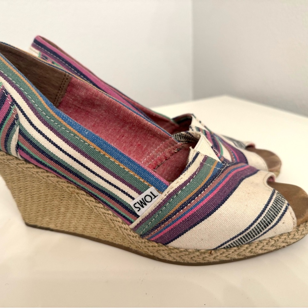 TOMS Women's Striped Wedge Shoes - Multicolor